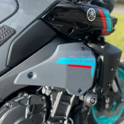 Pyramid Infill Panels Yamaha MT-10 2022- -Motorcycle Accessories Store pyramid infill panels yamaha mt 10 2022 4