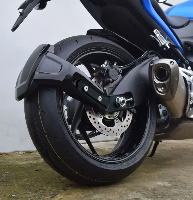Pyramid Plastics Rear Spray Guard Suzuki GSXS1000 & GSXS1000F '15- / GSX-S1000 GT '22- 4 Pyramid Plastics Rear Spray Guard Suzuki GSXS1000 & GSXS1000F '15- / GSX-S1000 GT '22- - Image 2